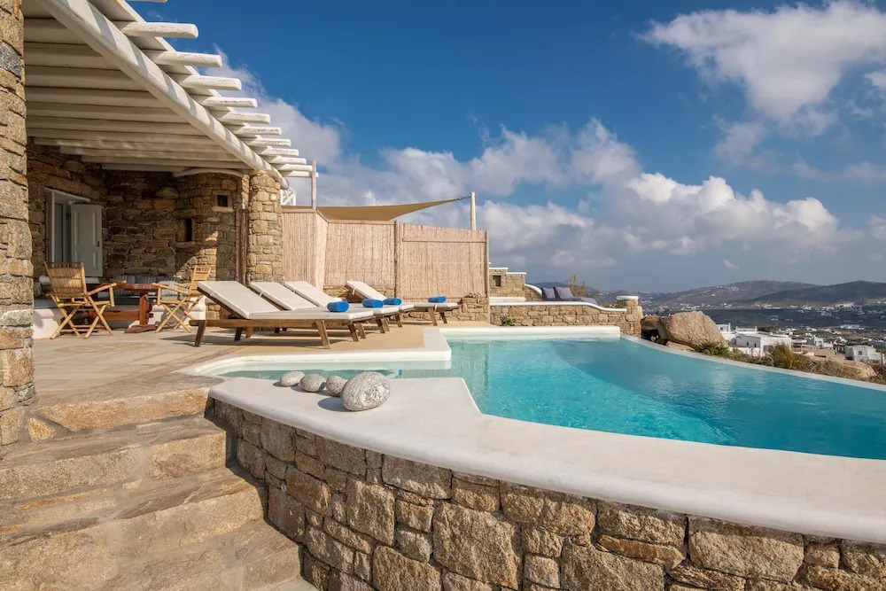 Mykonos Divino