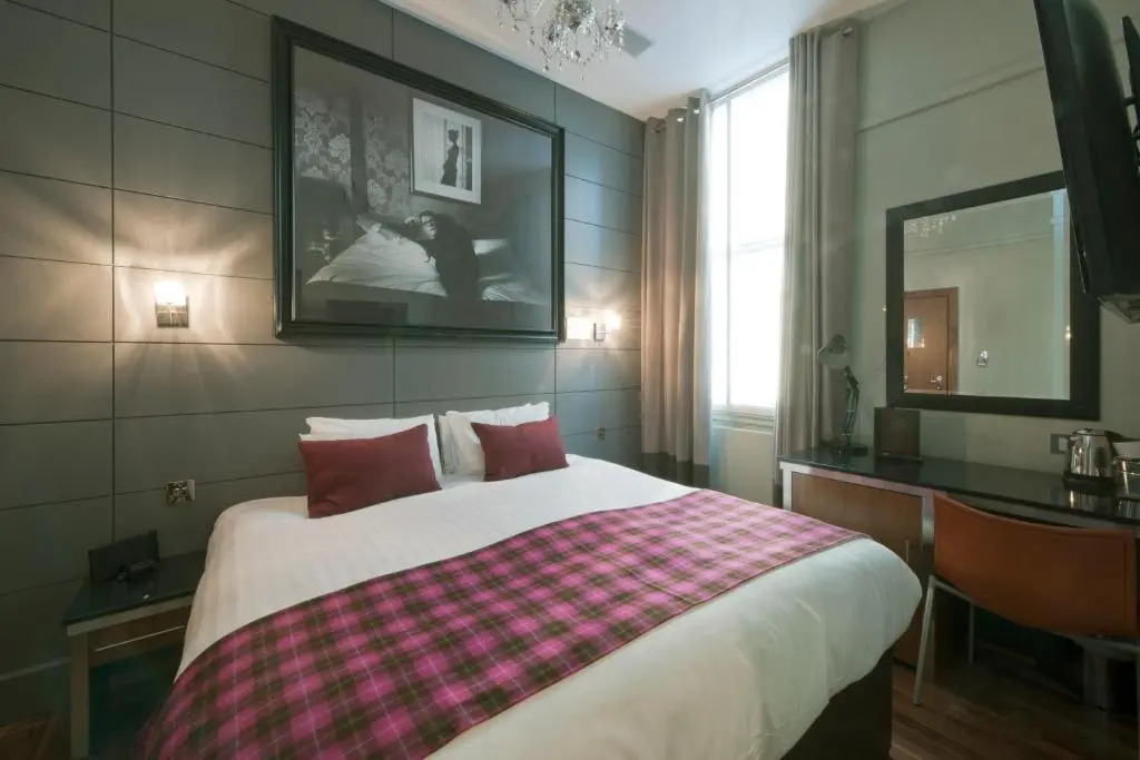 Angels Share Hotel