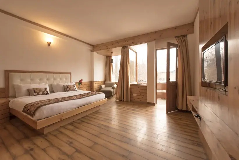The Whispering Inn Resort & Bar Old Manali