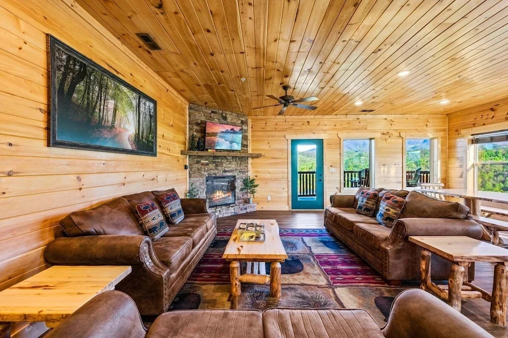 Gatlinburg Views Lodge 5 Bedroom Cabin