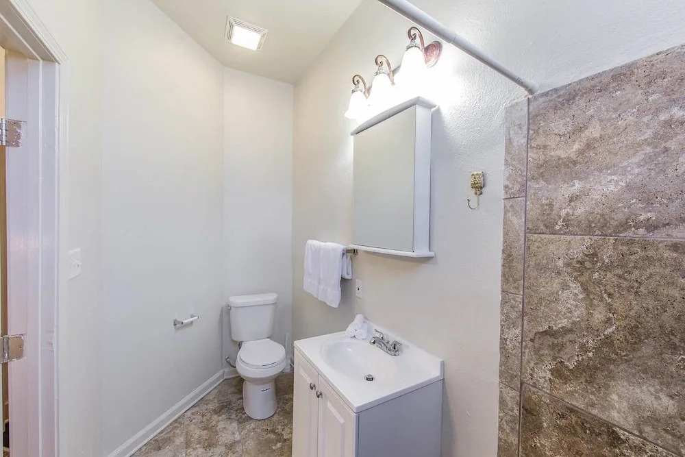 Authentic 2br/2ba in Historic Treme by Domio