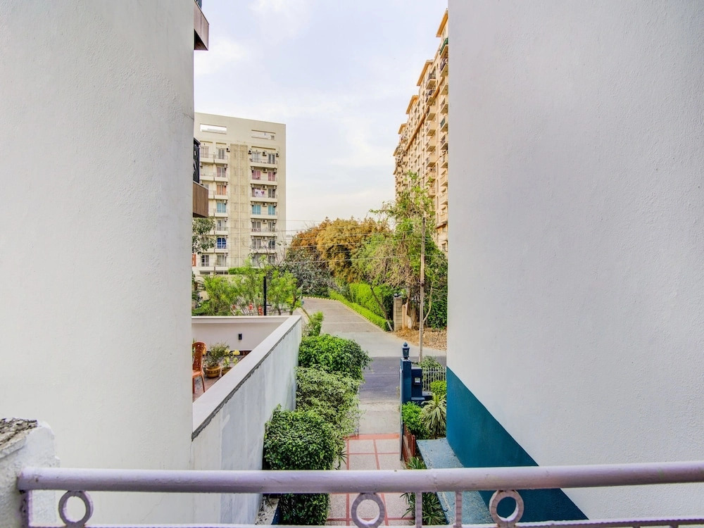SilverKey Executive Stays 20036 Akash Neem Marg