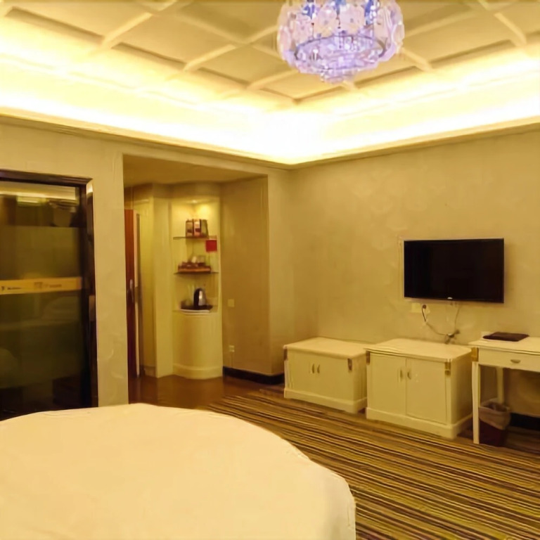 Only Hotel