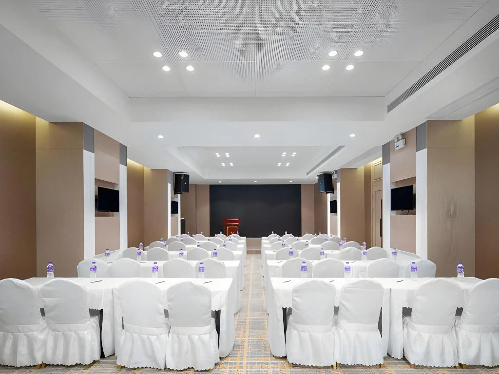 Vienna International Hotel Kunming Anning Donghu Branch