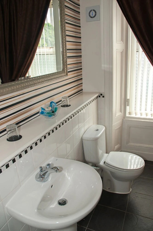 Lomond Guest House