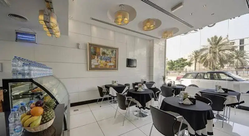Rayan Hotel Corniche
