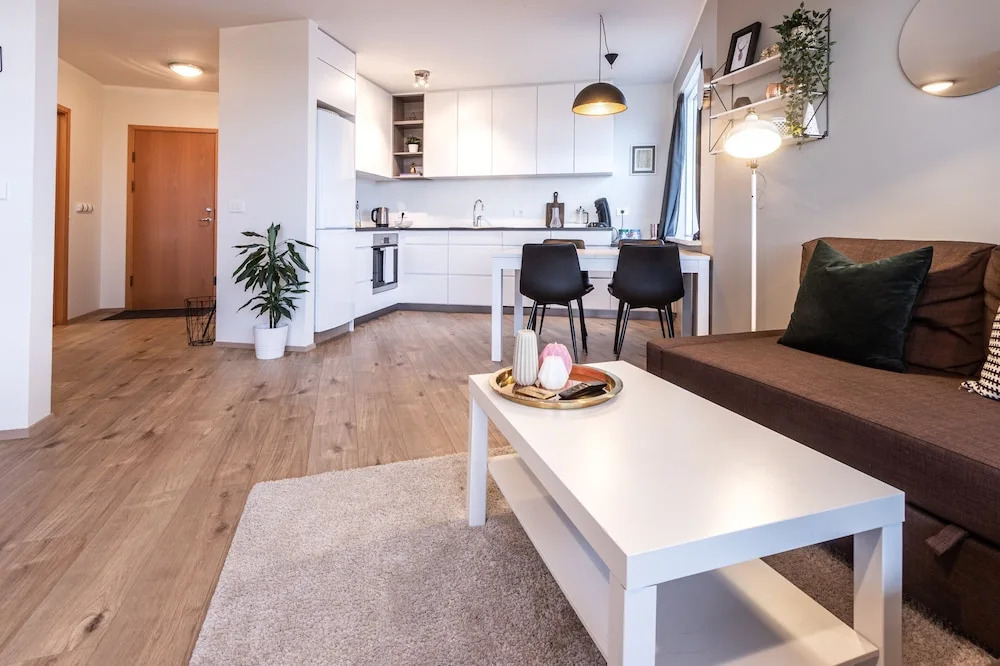 Apartment H62