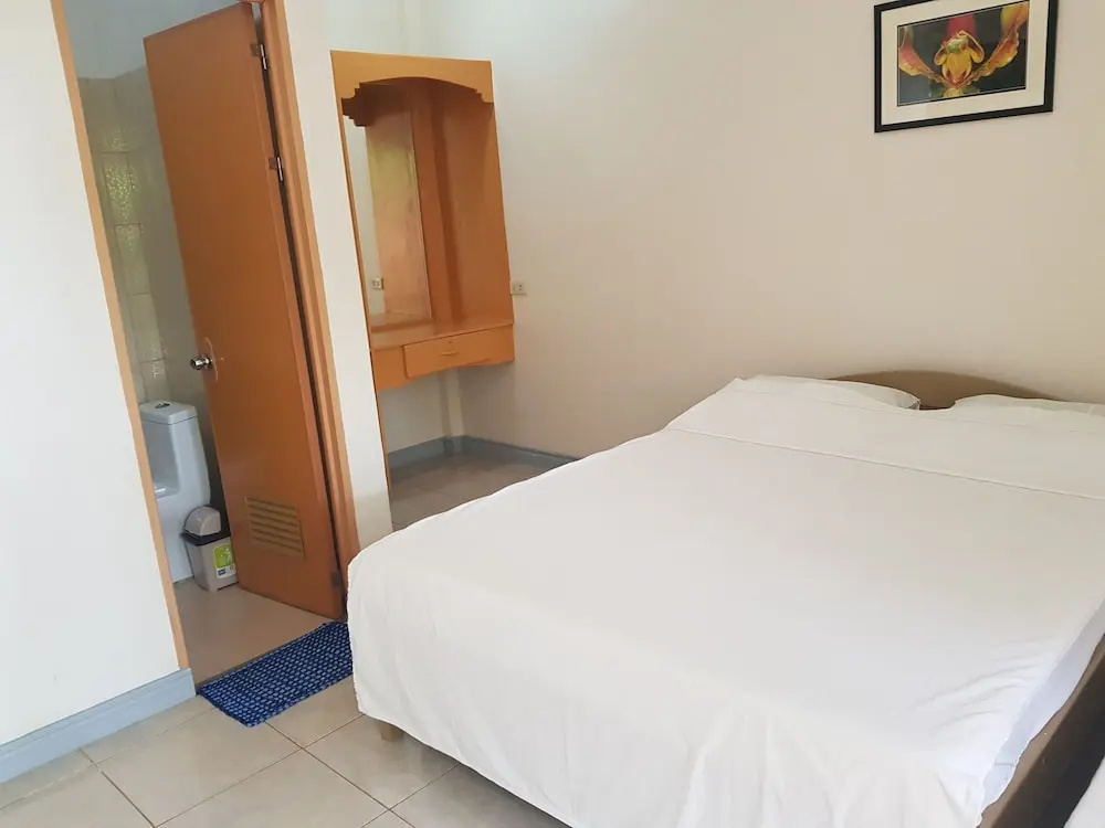 Alona Bamboo House