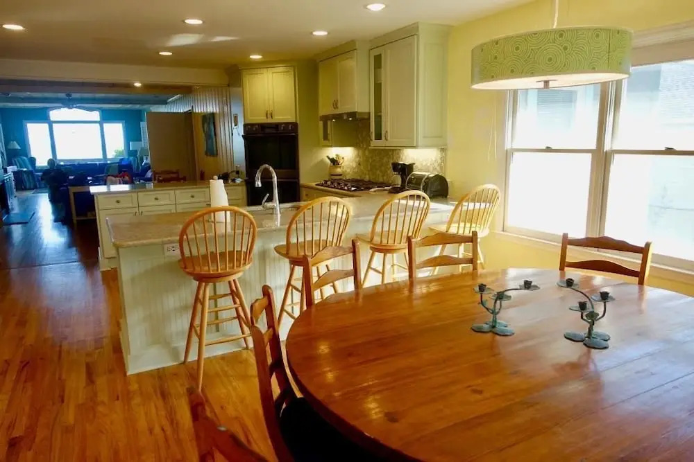 Lindsay House - 6 Br Home