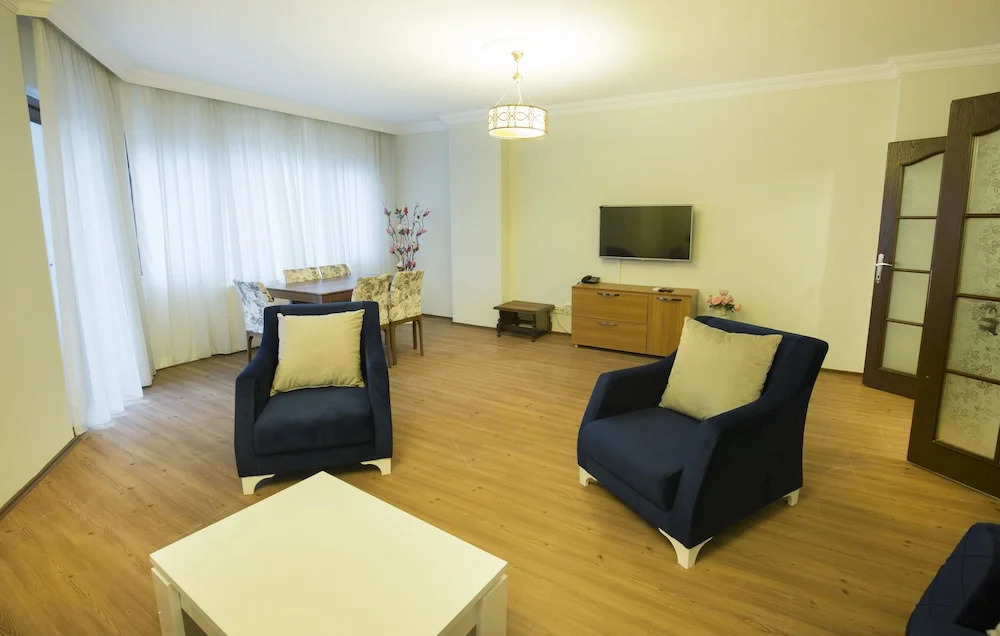 Prince Suite Apart