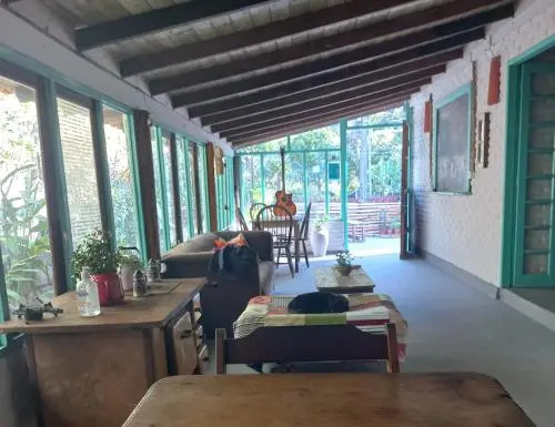 Mais Um Dia Hostel