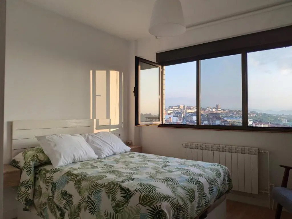 Apartamento LOS VEGA- parking privado