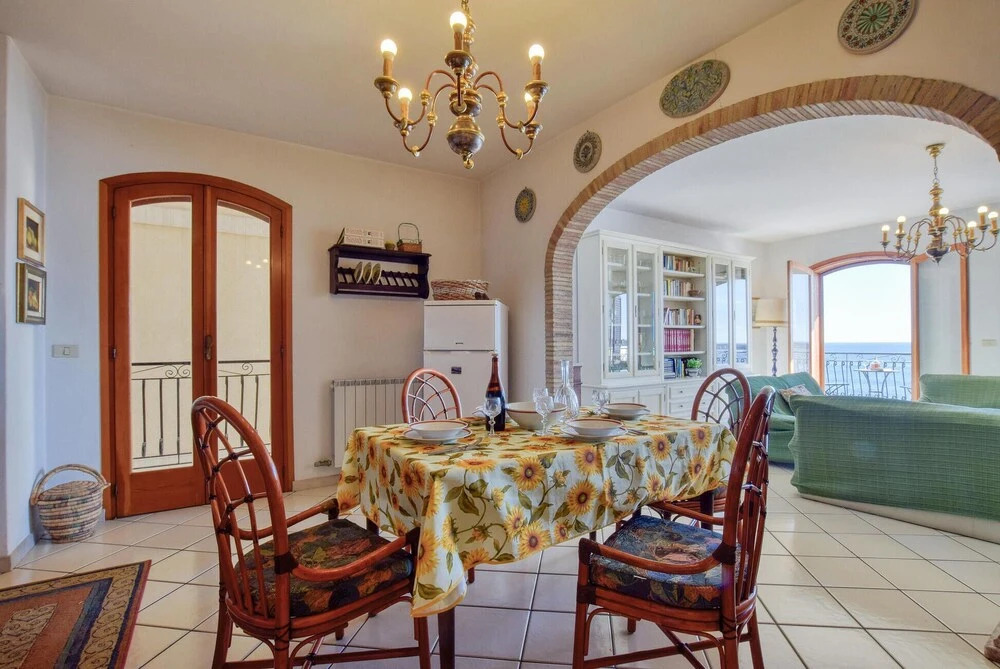 Stunning Apartment in Giardini Naxos With Wifi and 2 Bedrooms