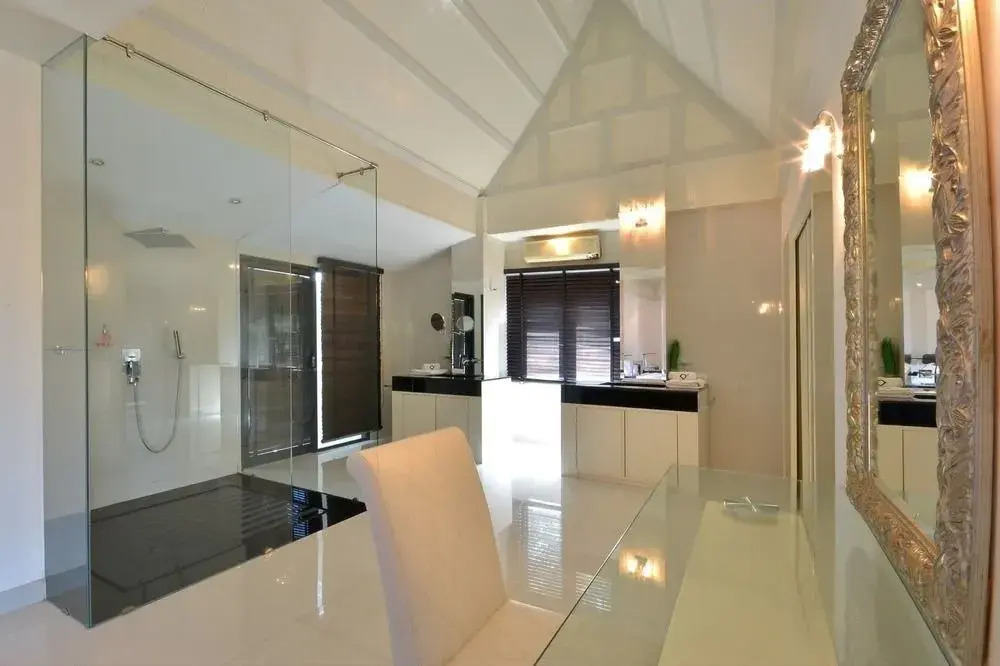 Luxury 5 Stars Beach Villa 6 Beds