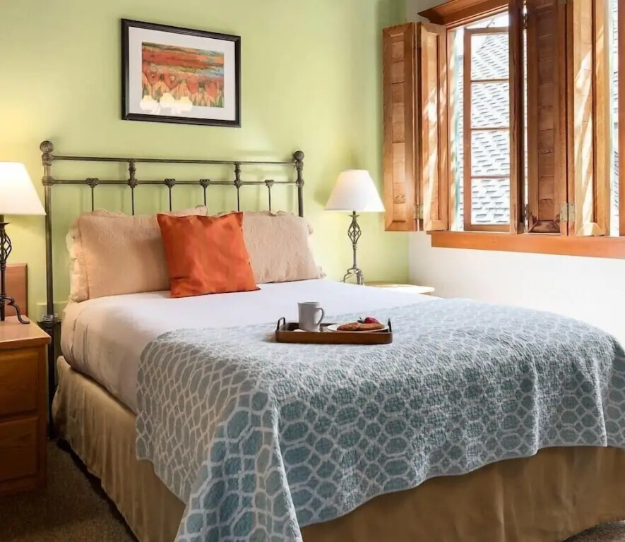 The La Conner Inn