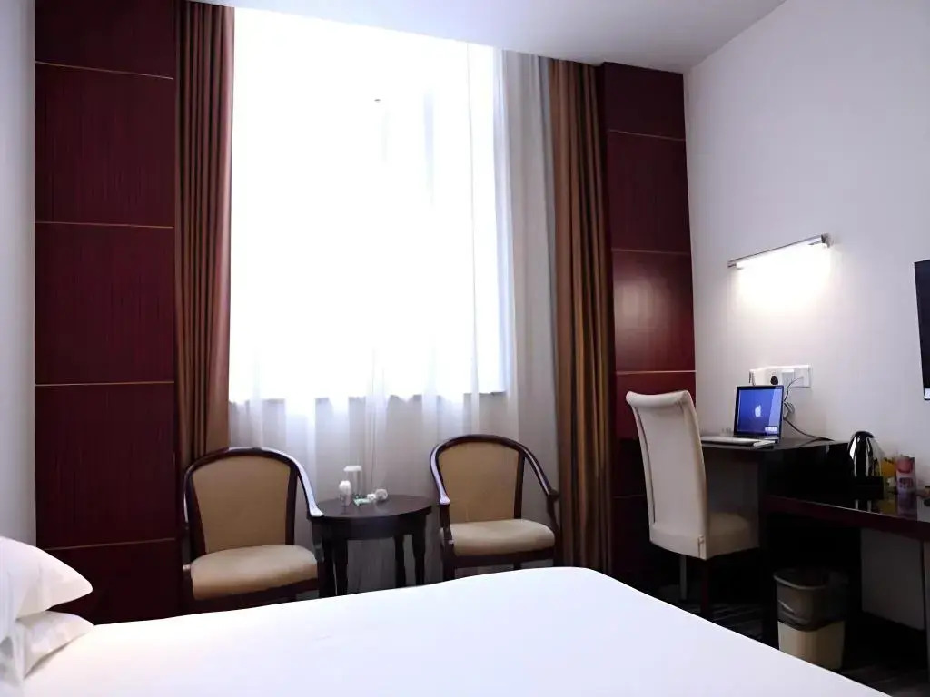 GreenTree Inn Shandong Qingdao Jiaozhou Sanlihe Park Express Hotel
