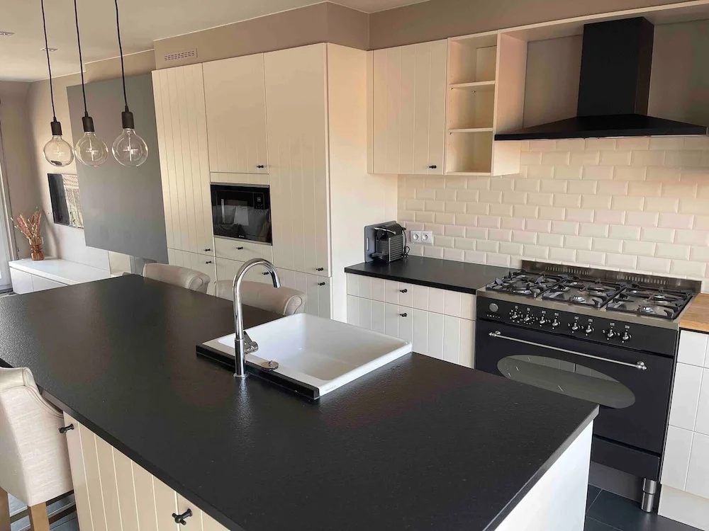 Ayana Suite 2 Bedroom Suite With Garage Knokke
