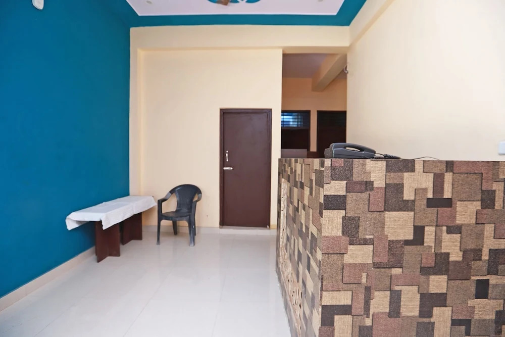OYO 37470 The Mohan Grand