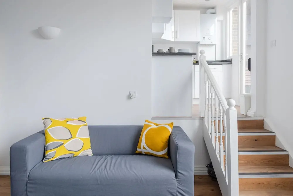 Bright 2BR Flat With Terrace Near Earls Court st