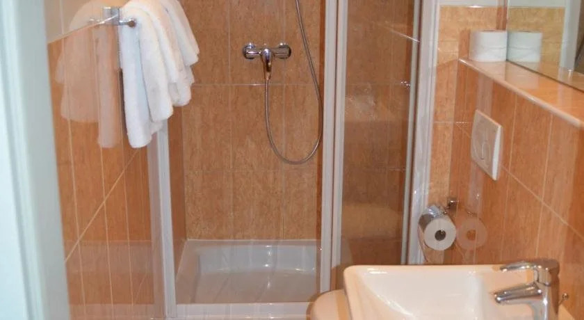 Hotel Pension Walzerstadt