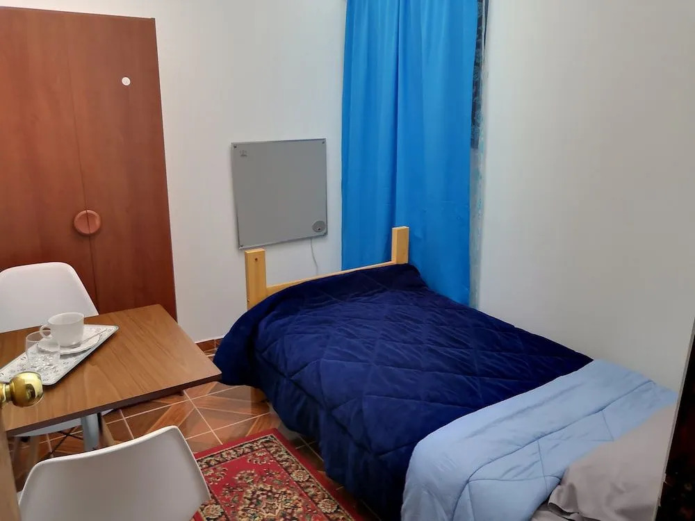 1 Hostal Galeria - Adults Only