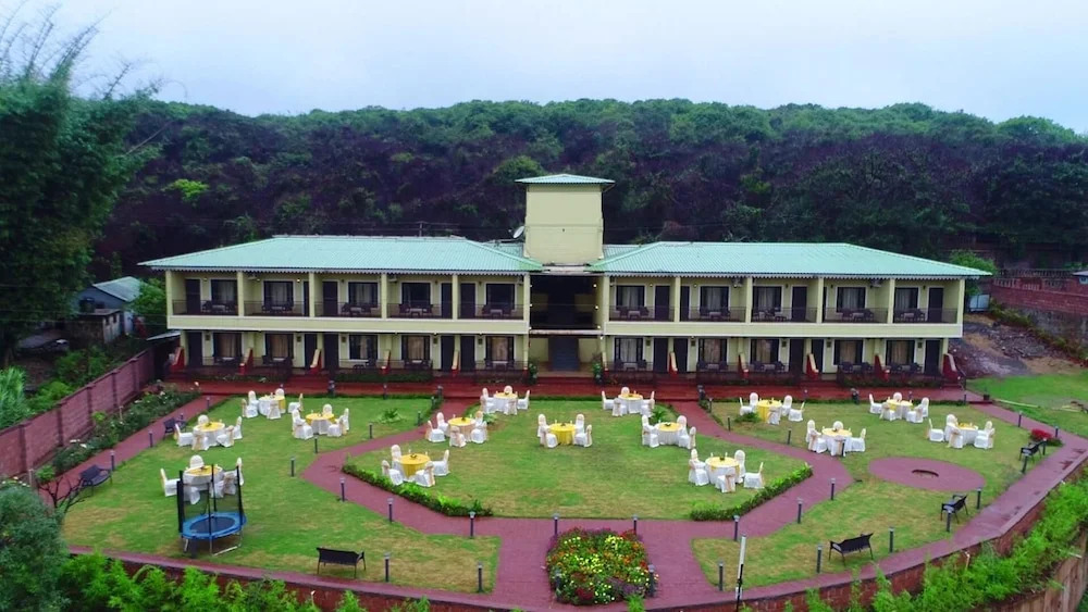 Treebo Trend Rahi Forest View