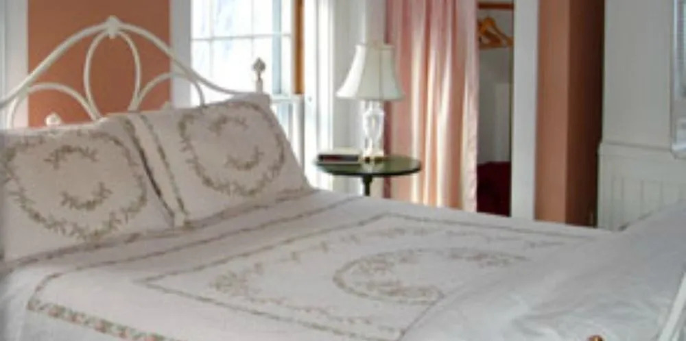 The Trumbull House Bed and Breakfast