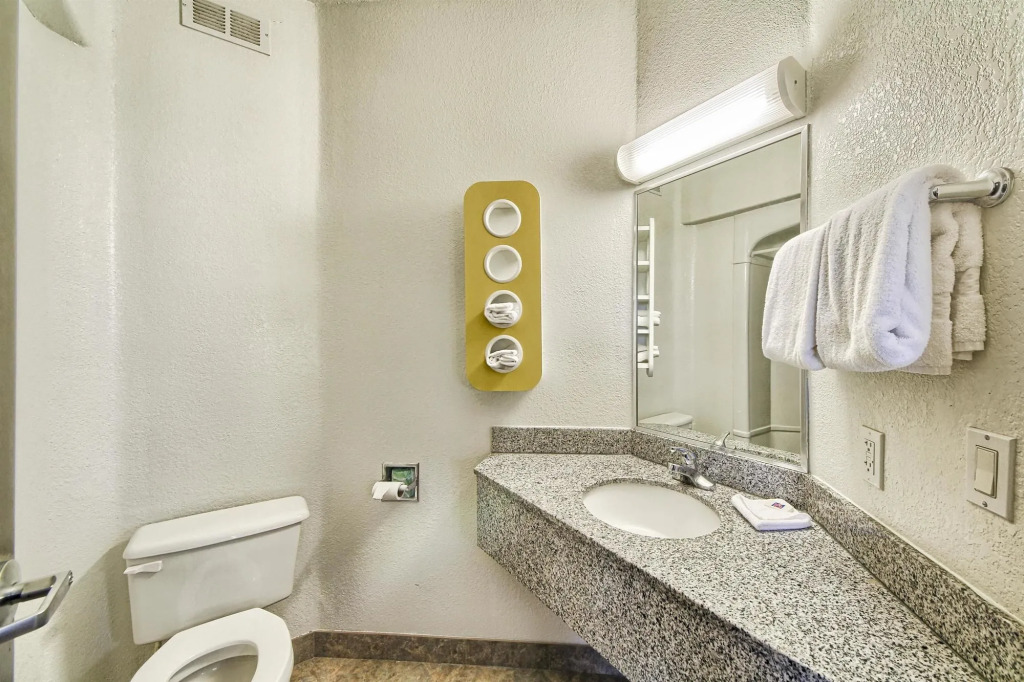 Motel 6-Mission, TX