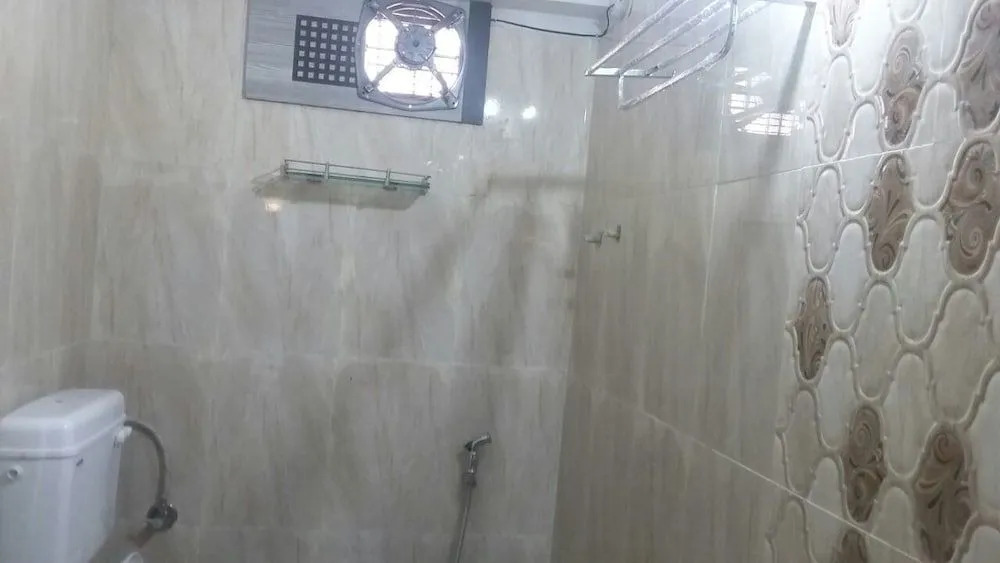 Hotel Divya palace & Restaurent