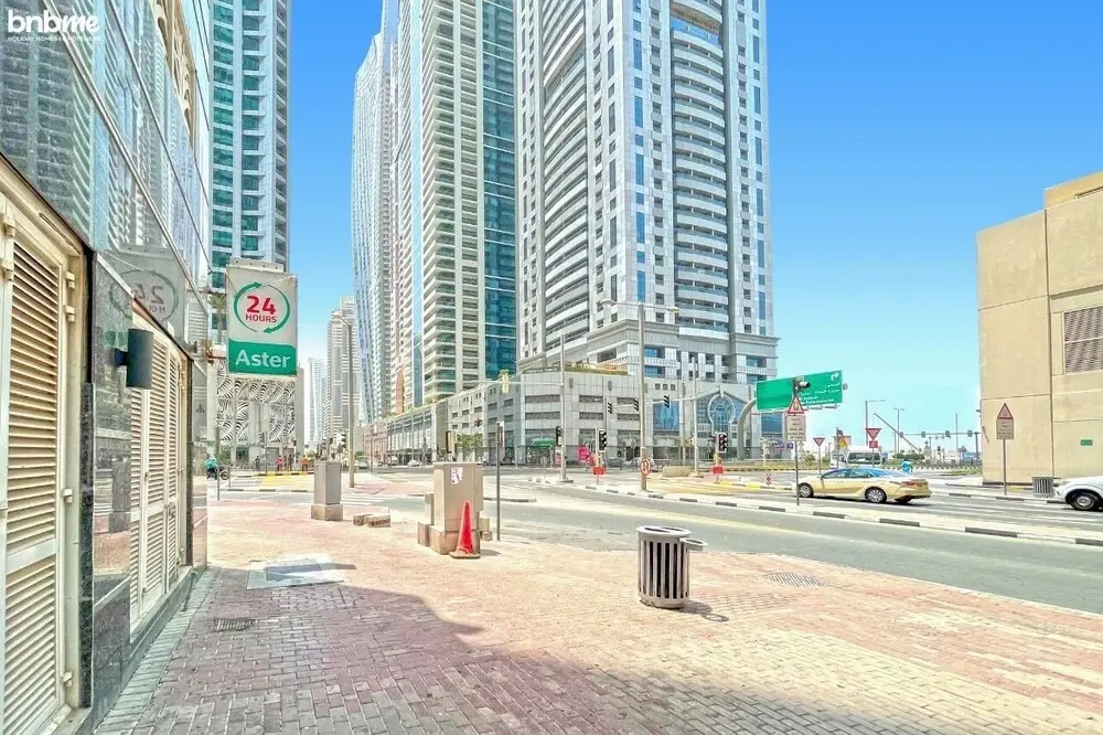 Swanky 1 BR Apt Marina Pinnacle