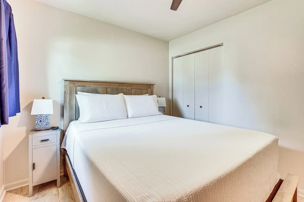 Cozy Meyers Lake Townhome: Near Hall of Fame!