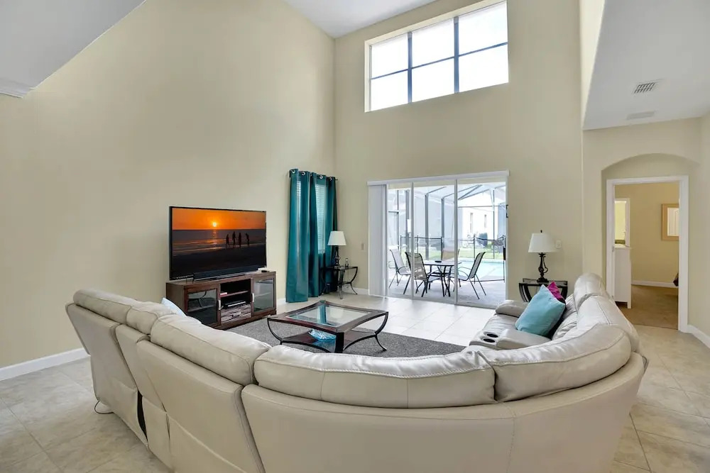 Paradise Palms 2966