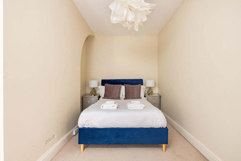Salisbury Residences by Charles Hope