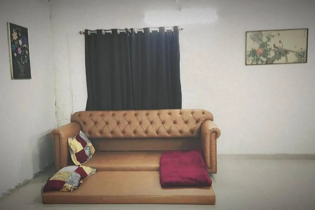 Hill View Residence Room no 7 Top floor City Homes