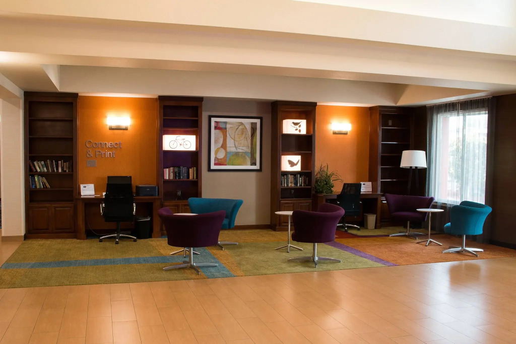 Fairfield Inn & Suites Oakland Hayward