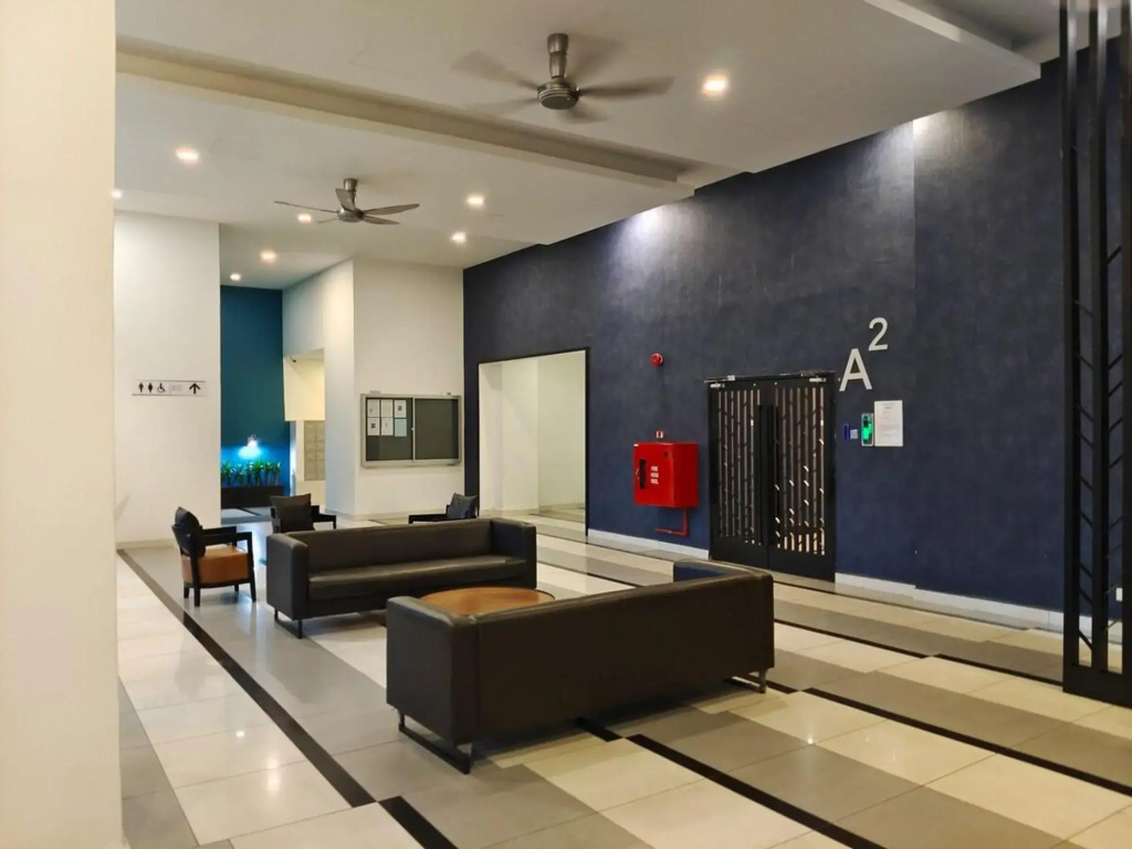 A2603 THE PLATINO NETFLIX PARADIGM MALL By STAY