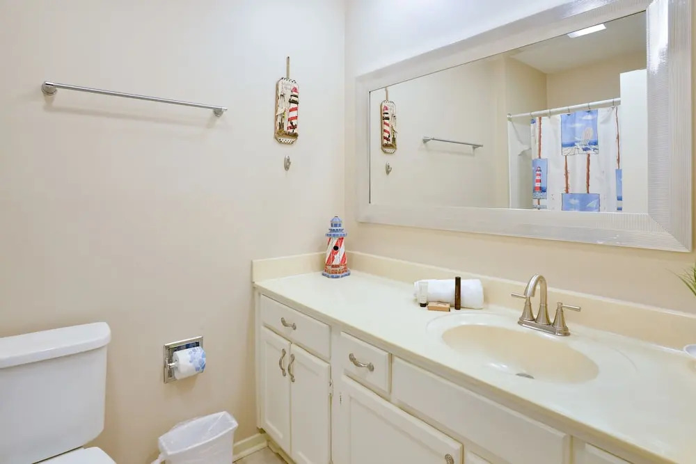 South Forest Beach 3BR w/ Pool & Tennis All-suite Bedrooms Condo