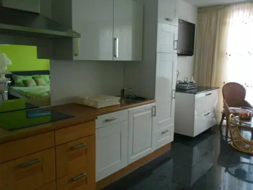 Sewdien’s Apartment Maashaven