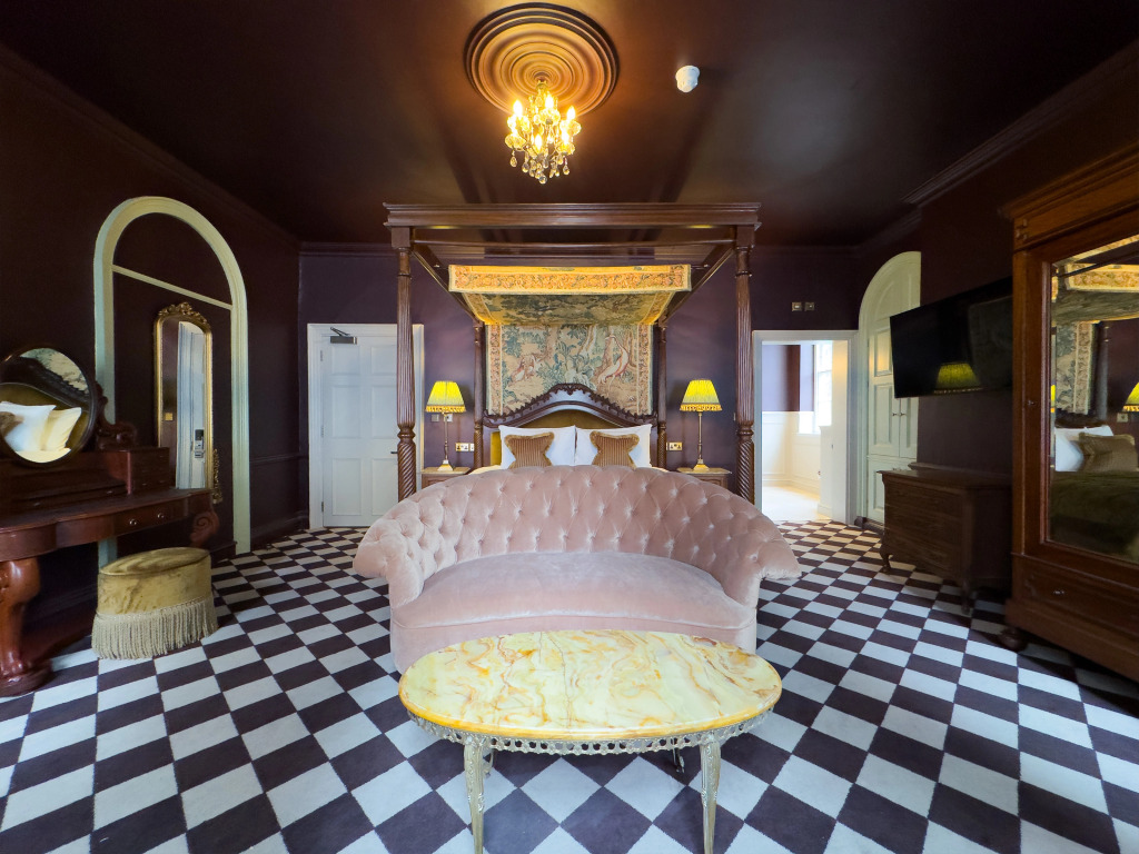 Guy Fawkes Inn