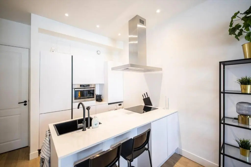 Amazing 1 Bedroom Serviced Apartment 53m2 -NB304A-
