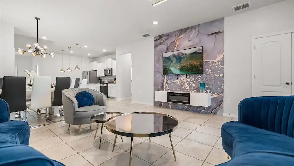 Upstay - Pool & Hot Tub Heating, Epic Games Room
