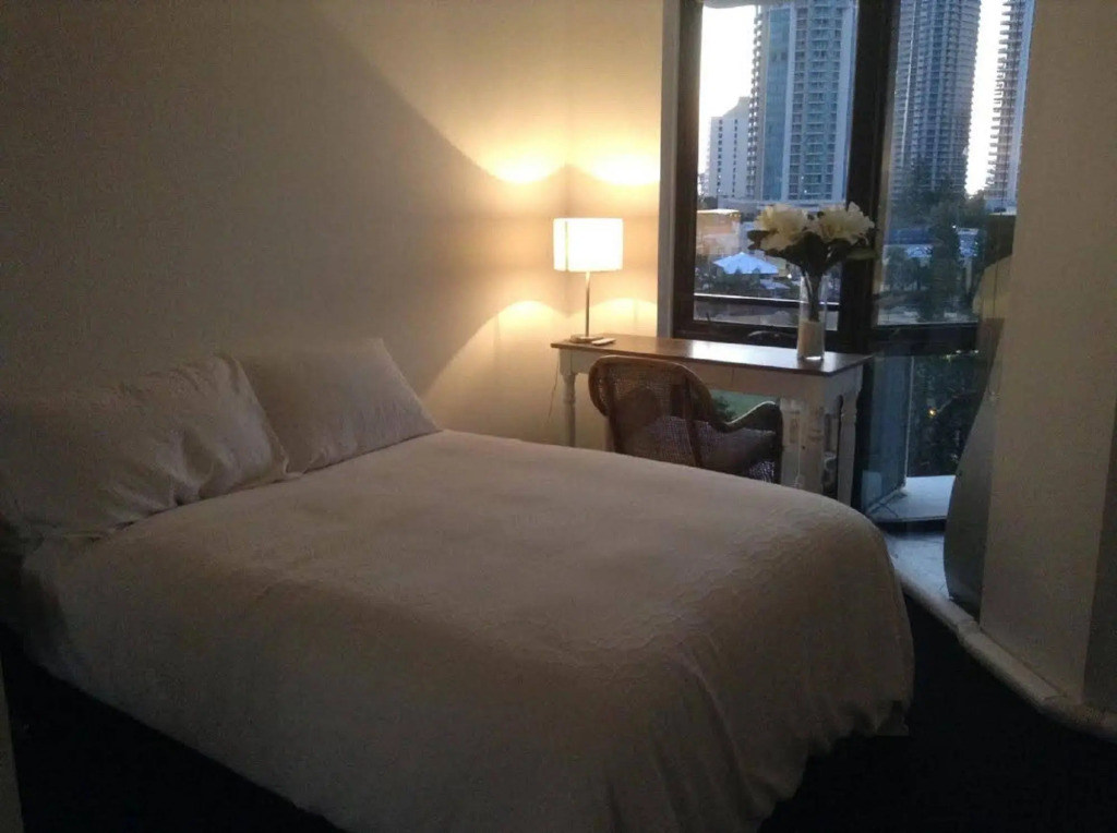 Surfers Plaza Resort