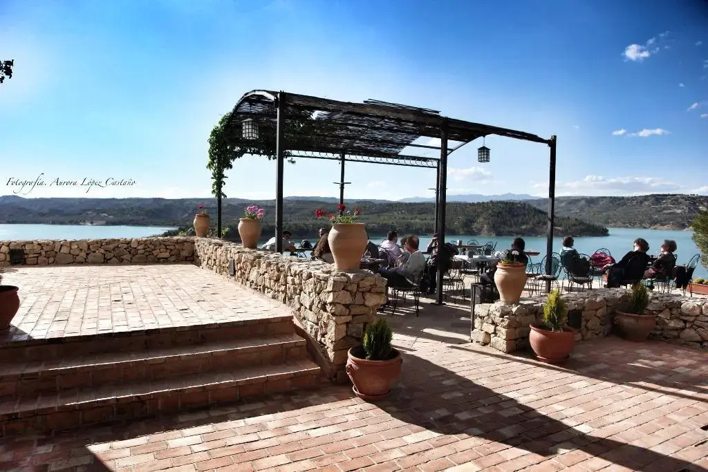 Hotel Rural La Alcanacia