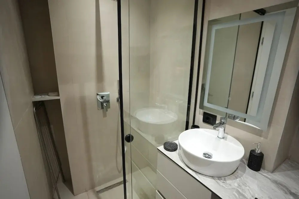 Huqi Luxury Apartments