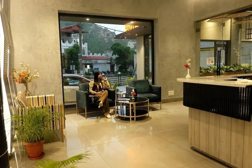 Black Mango Resort