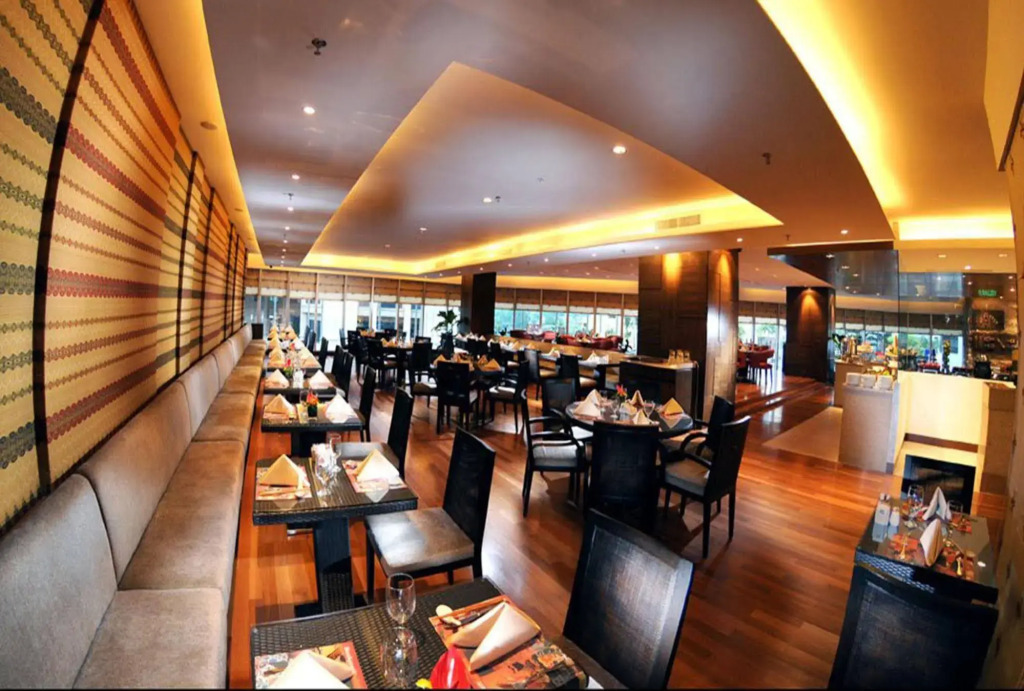 Puteri Wing - Riverside Majestic Hotel