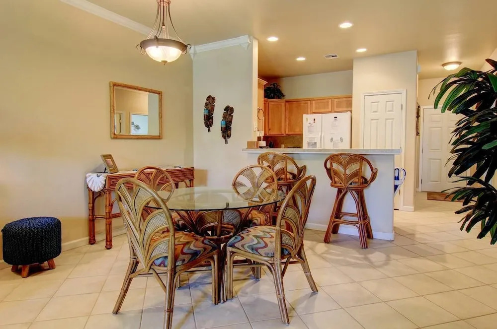 Lazy Pelican - Two Bedroom Townhome