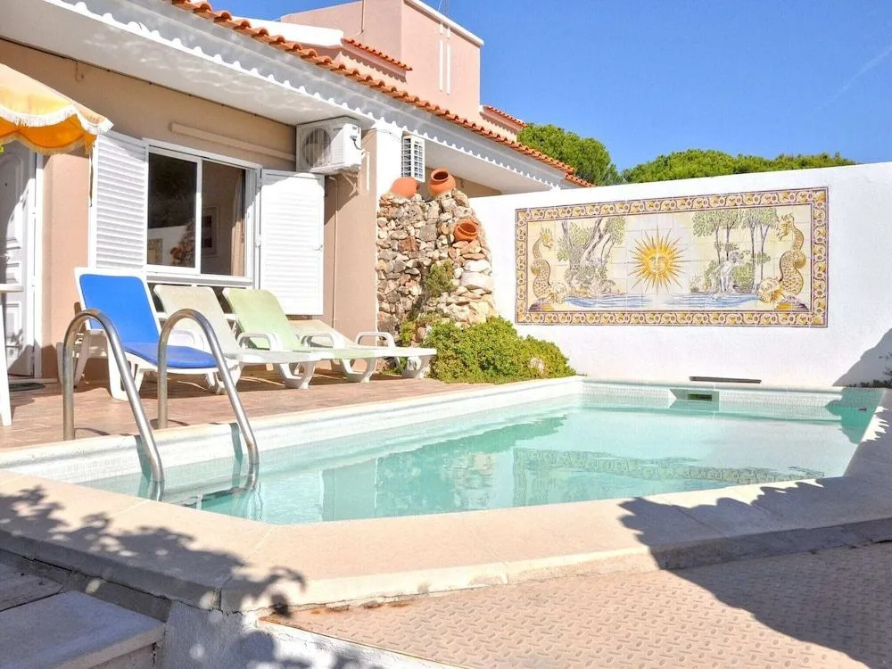 Horacio Villa is located near the center of Vilamoura