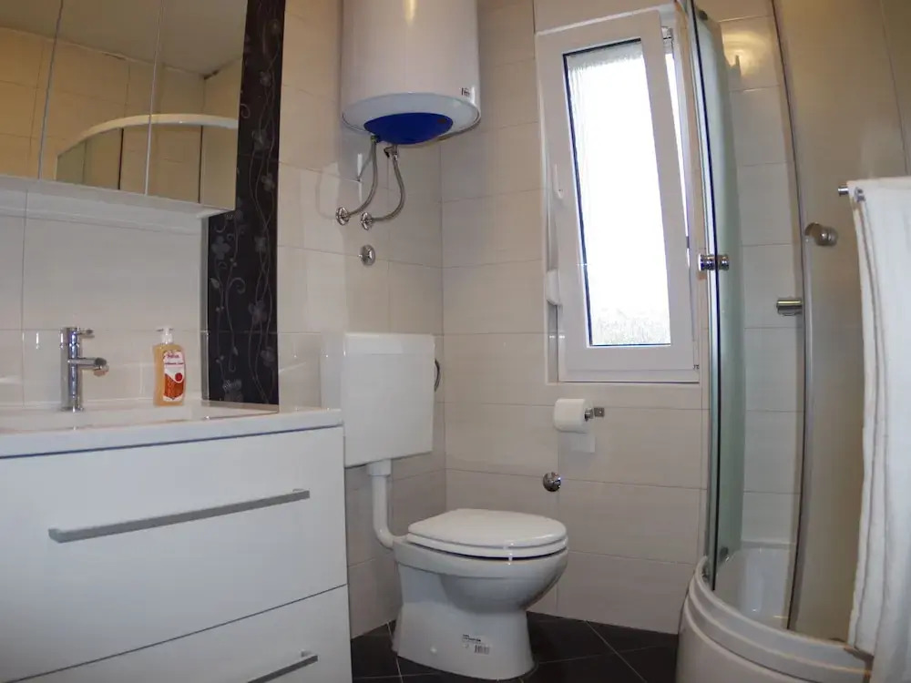 Spacious Apartment in Rakalj with Garden