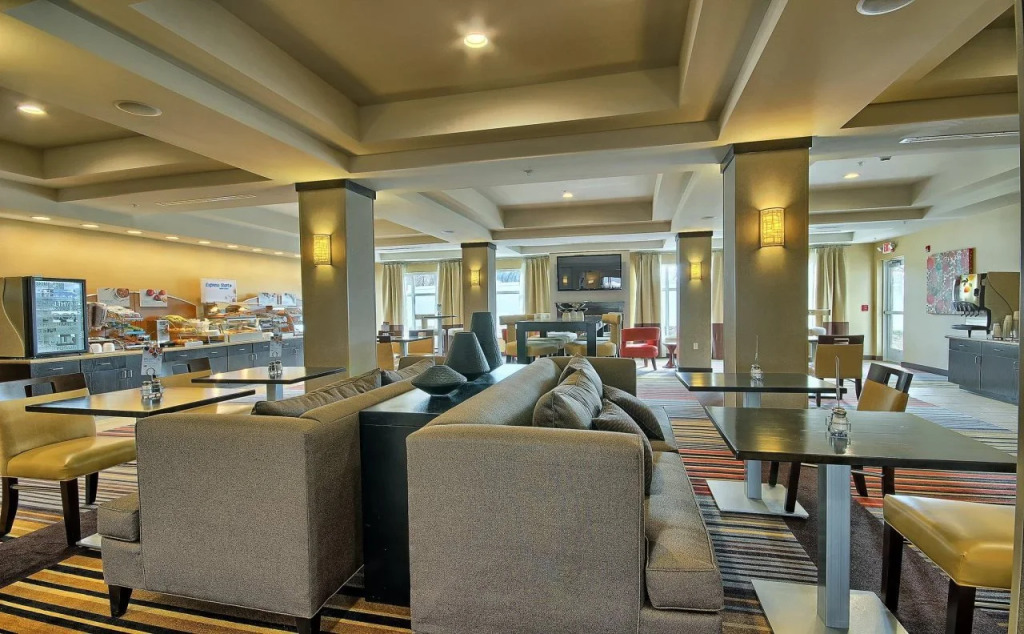 Holiday Inn Express & Suites New Martinsville by IHG